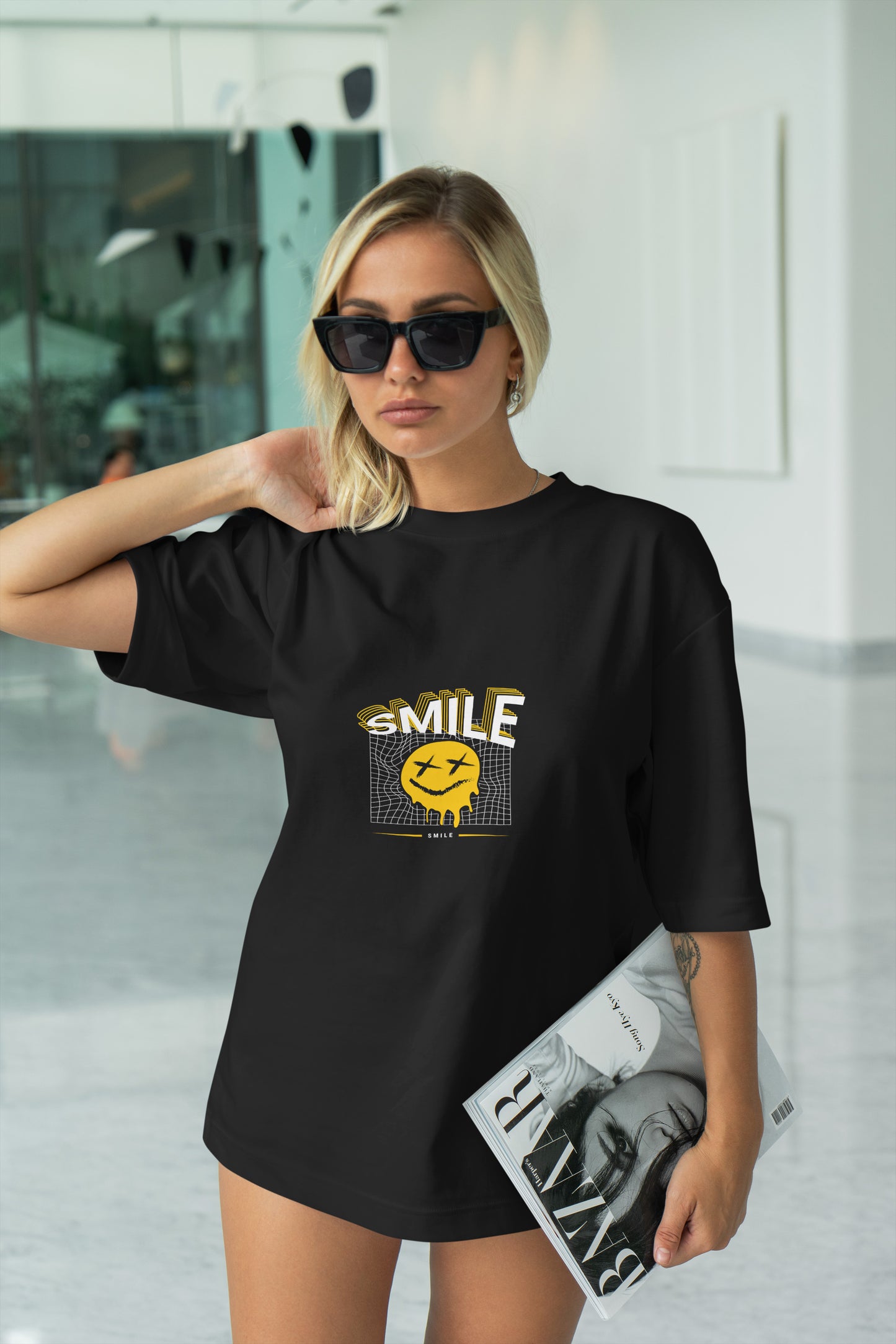 Smile Graphic Printed Unisex Oversized T-shirt D038