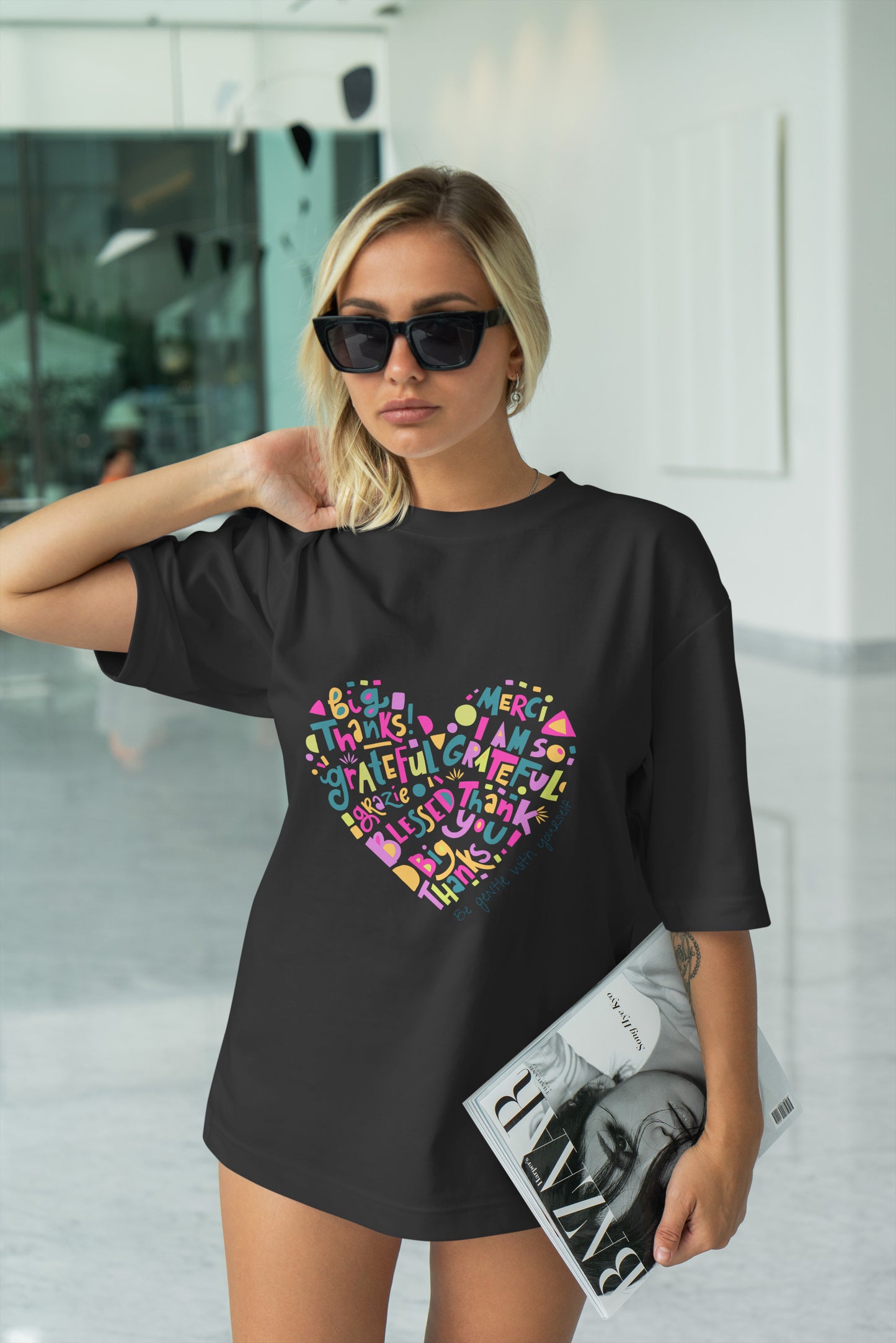 Heart Graphic Printed Unisex Oversized T-shirt D114