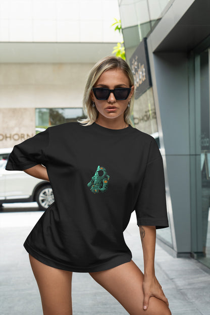 Astronaut Graphic Printed  Unisex Oversized T-shirt D059